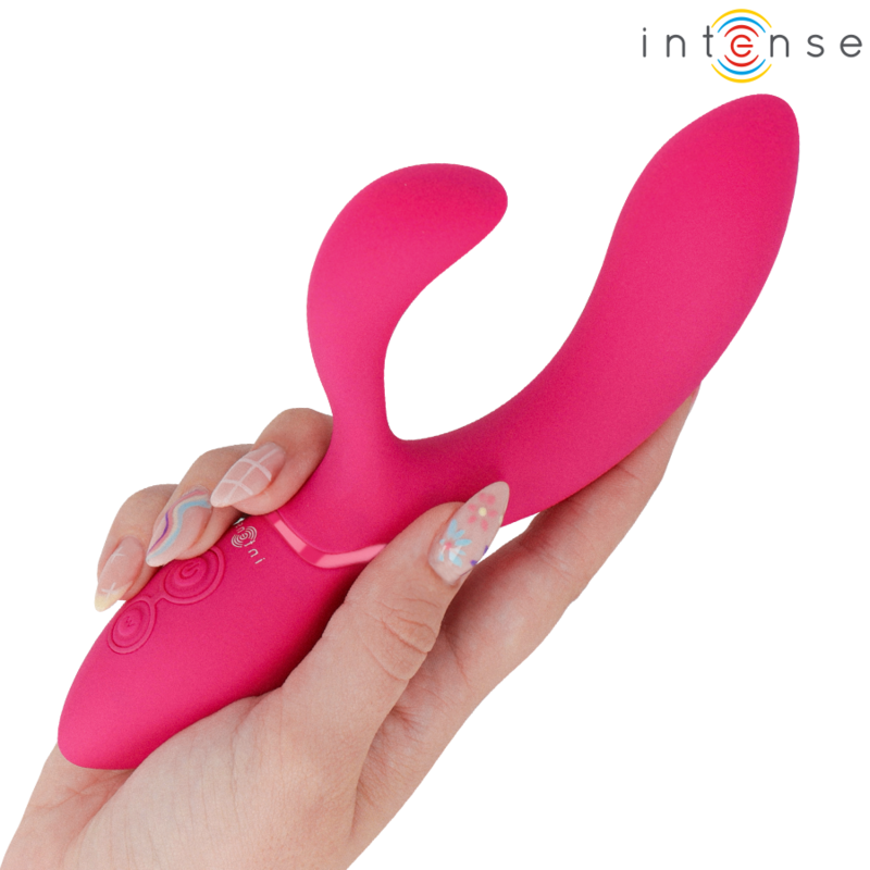 charly-vibratore-punto-g-clitoride-in-mano Vibratore Charly punto G e clitoride impugnato con comandi alla base