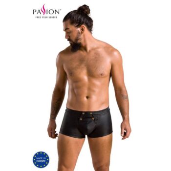 Passion Patrick indossato, vista frontale del pannello con quattro bottoni